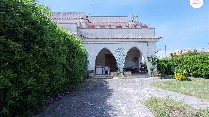 Villa Angolare